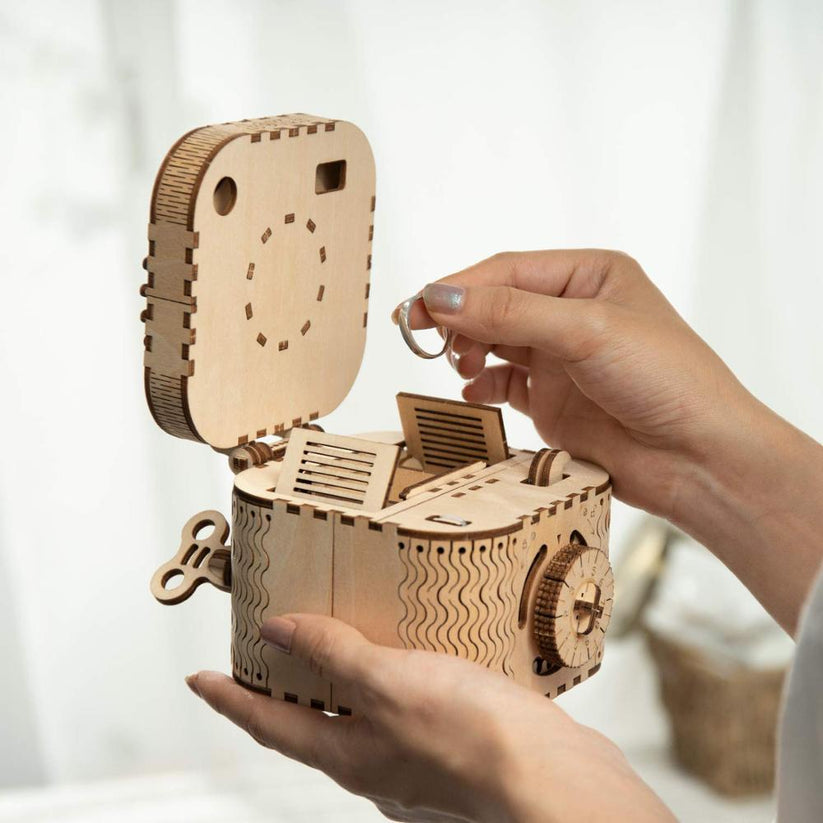 123pcs Creative DIY 3D Treasure Box Wooden Puzzle Game Assembly Toy Gift for Children Teens Adult LK502